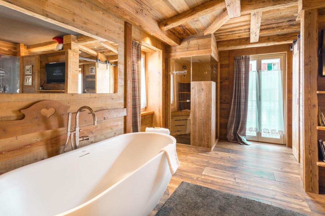 John Luxury Suites 폴가리아 외부 사진