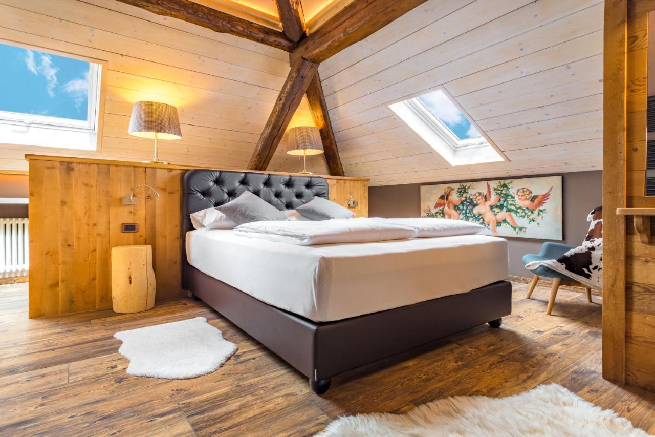 John Luxury Suites 폴가리아 외부 사진