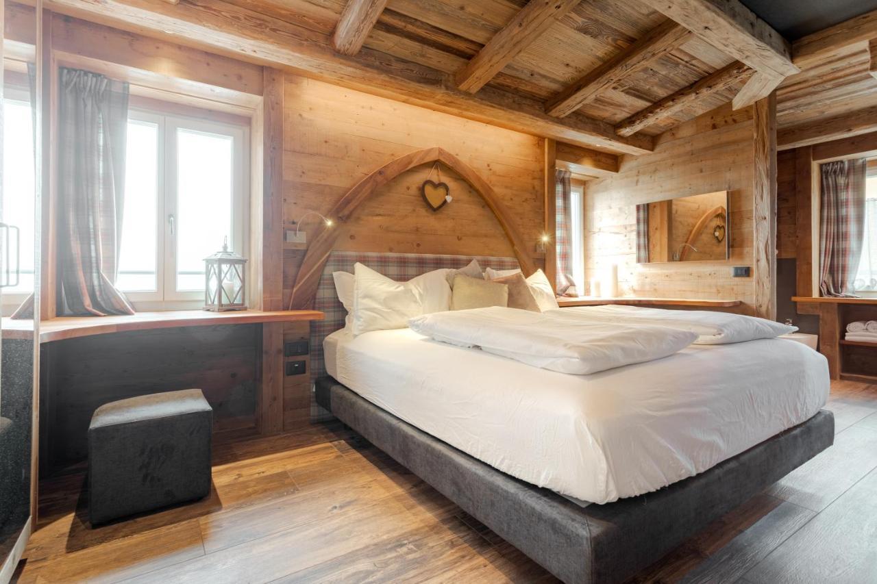 John Luxury Suites 폴가리아 외부 사진