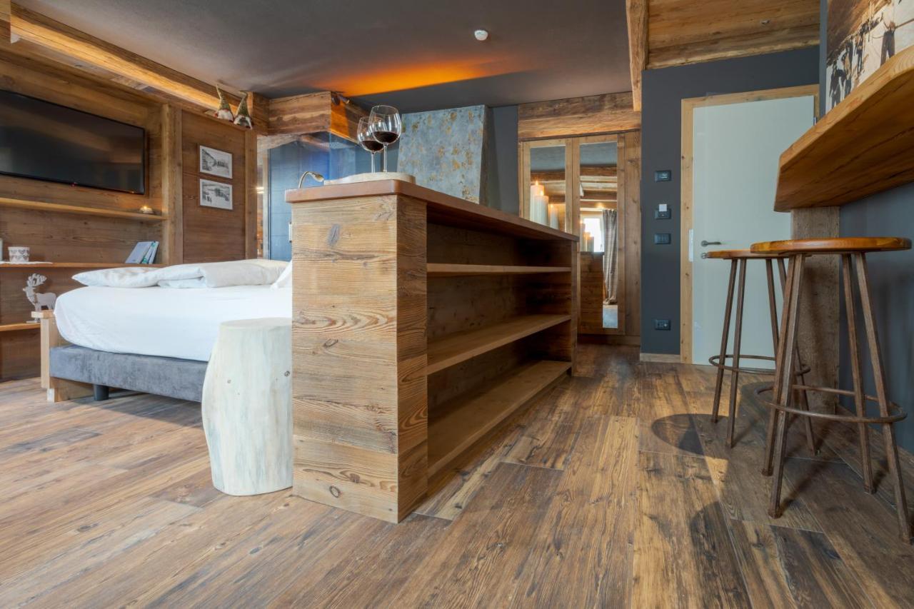 John Luxury Suites 폴가리아 외부 사진